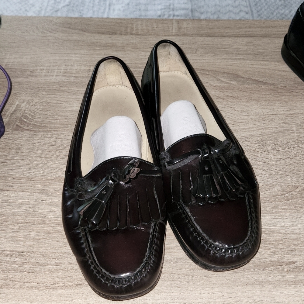 Cole Haan loafers. 9.5 D.